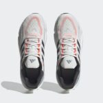 נעלי ריצה אדידס solarboost 5 (העתק)
