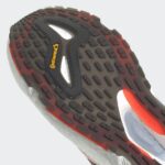 נעלי ריצה אדידס solarboost 5 (העתק)