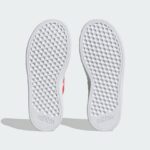נעלי ילדים אדידס hoops mid (העתק)