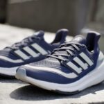 נעלי ריצה אדידס ultraboost light