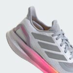 pureboost 5 ftwwht/silvmt/spark