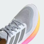 pureboost 5 ftwwht/silvmt/spark