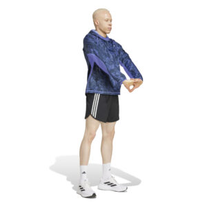 ix5416 5 apparel on model walking view white