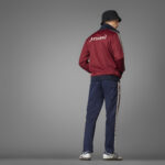 iy0056 2 apparel photography front view white