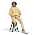 je3068 2 apparel photography front center view white