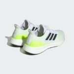 נעלי ריצה אדידס pureboost 23 (העתק)