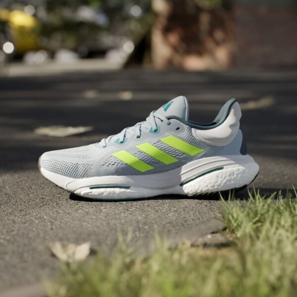 נעלי ריצה אדידס solarboost 5 m (העתק)