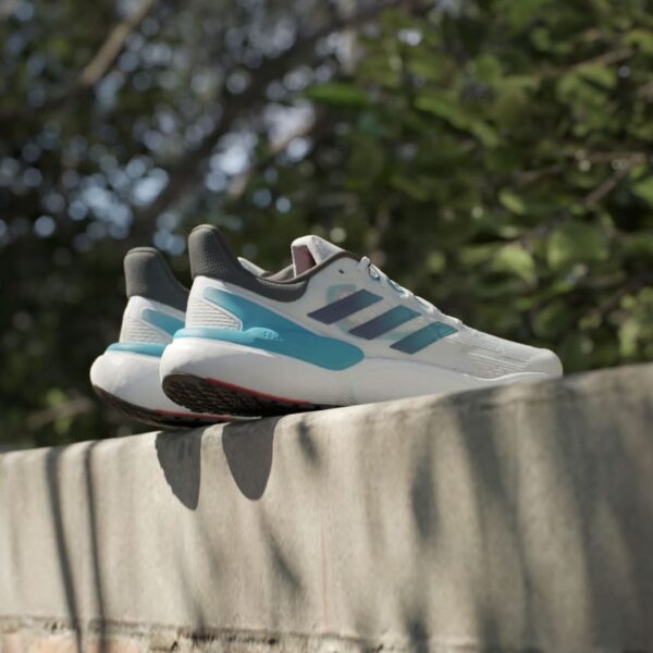 נעלי ריצה אדידס solarboost 5 m (העתק)
