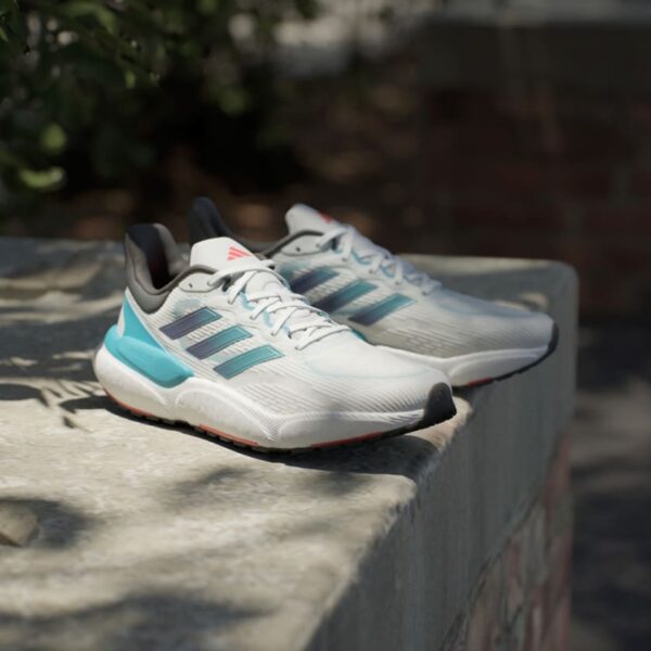 נעלי ריצה אדידס solarboost 5 m (העתק)