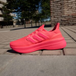 ultraboost 5 lucred/lucred/goldmt