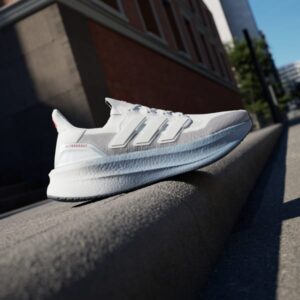 ultraboost 5 crywht/zeromt/grey