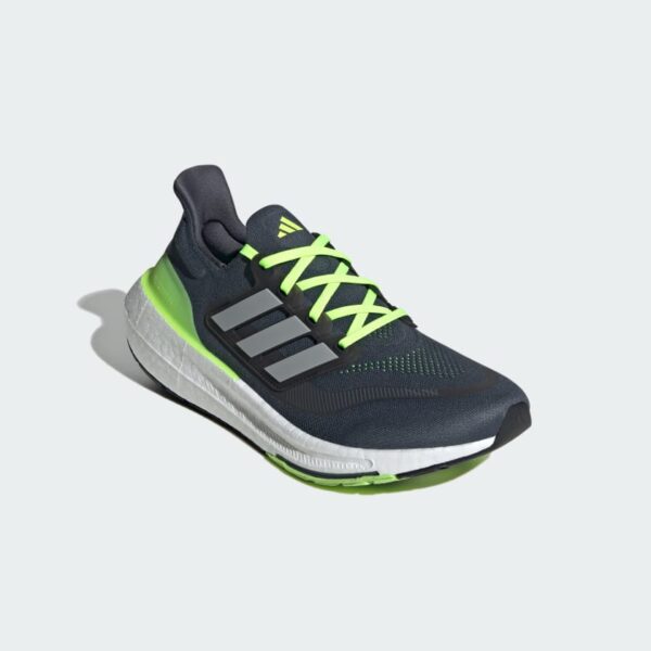 נעלי ריצה אדידס ultraboost light (העתק)