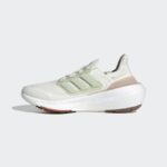 נעלי אדידס נשים ultraboost light