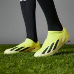 נעלי כדורגל ילדים אדידס